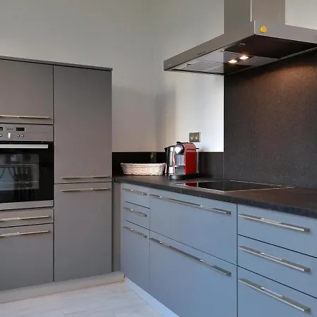 Holiday home De Luxe En Hyper-centre Avec 3 Chambres, Balcon, Parking, Proche Musee Unterlinden - Fr-1-744-37 Colmar