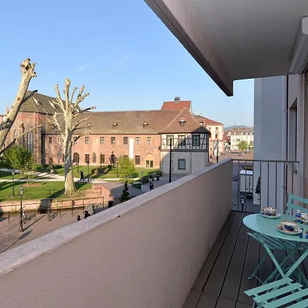 De Luxe En Hyper-centre Avec 3 Chambres, Balcon, Parking, Proche Musee Unterlinden - Fr-1-744-37 Holiday home Colmar