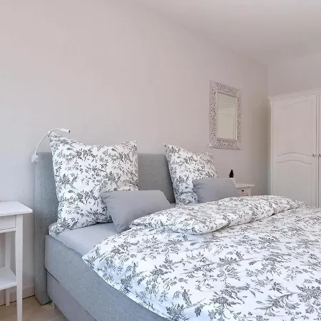 De Luxe En Hyper-centre Avec 3 Chambres, Balcon, Parking, Proche Musee Unterlinden - Fr-1-744-37 Holiday home *