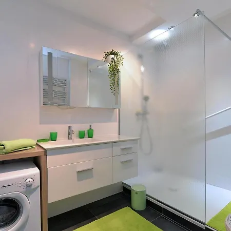 Holiday home De Luxe En Hyper-centre Avec 3 Chambres, Balcon, Parking, Proche Musee Unterlinden - Fr-1-744-37